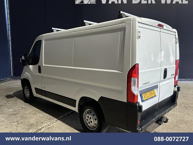 Peugeot BOXER 2.2 BlueHDi 120pk L1H1 Euro6 Airco | Dakdragers | 2500kg Trekhaak Bijrijdersbank