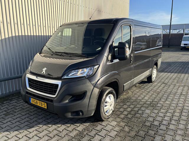 Peugeot BOXER 330 2.2 BlueHDi 140 L2H1*A/C*CRUISE*NAVI*HAAK*3PER
