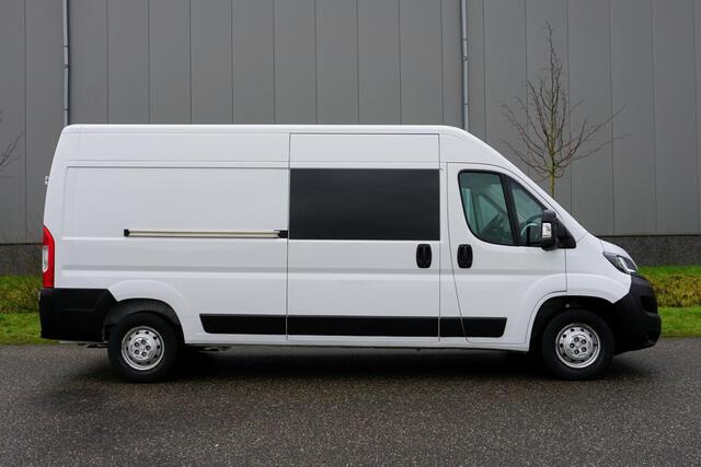Peugeot BOXER 2.2 BlueHDi 140 L3H2 3.5t Topstaat |Betimmering |BPM voordeel |Cruise |Camera |Navi |Climate control |Parkeersensoren |Carplay |Android auto |Bluetooth |DAB+ |Lederen stuurwiel