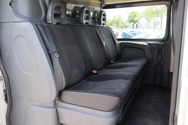 Peugeot BOXER 330 2.0 BlueHDI L2H1 Premium DC Navigatie, Camera, Trekhaak, Cruise control, 6 Persoons, Airco