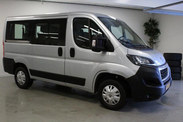 Peugeot BOXER 330 2.2 BlueHDI L1H1 Premium Pack | 9PERS | STANDKACHEL | PDC-A | SCHUIFDEUR | DAB-RADIO | CRUISE | CLIMA |