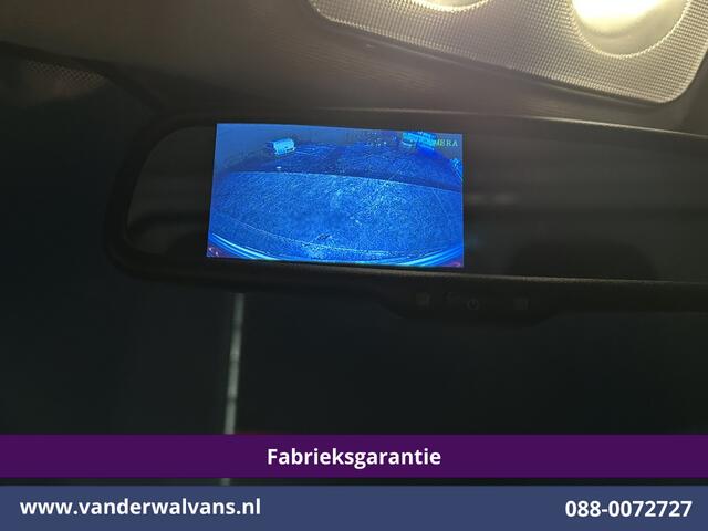 Peugeot BOXER 2.2 BlueHDi 165pk Bakwagen Laadklep Fabrieksgarantie Euro6 Airco | Camera | Cruisecontrol Bijrijdersbank.