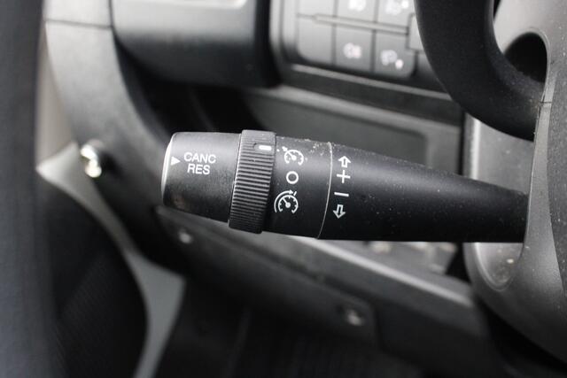 Peugeot BOXER 330 2.0 BlueHDI L2H2 Premium Pack