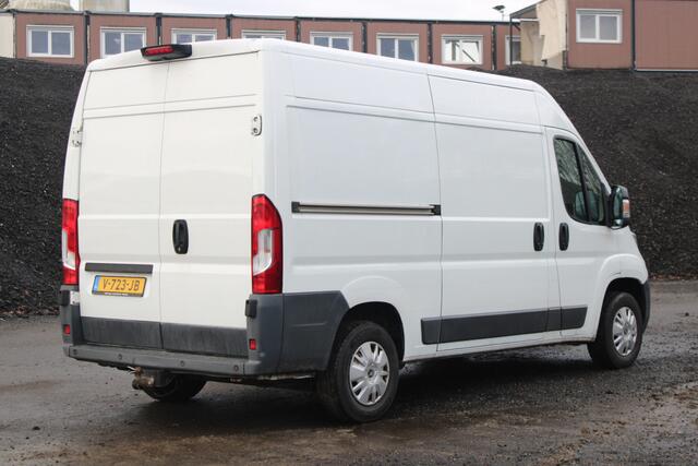 Peugeot BOXER 330 2.0 BlueHDI L2H2 Premium Pack