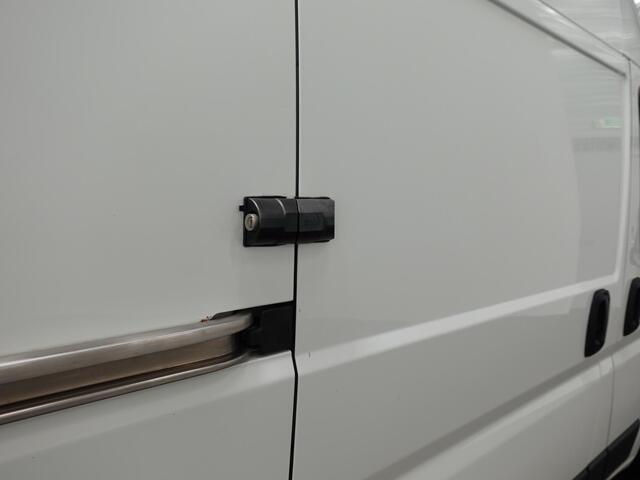 Peugeot BOXER 330 2.2 BlueHDi 120 L2H2 Pro Imperiaal Navigatiesysteem HANDEL/EXPORT