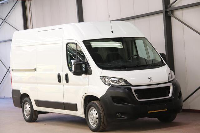 Peugeot BOXER 2.2 120PK L2H2 ACHTERUITRIJCAMERA EURO 6 Peugeot Boxer 2.2 120PK L2H2 ACHTERUITRIJCAMERA EURO 6