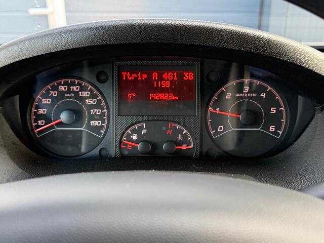 Peugeot BOXER 2.2 BlueHDI 140PK L2H2 PREMIUM / Navi / Trekhaak 2500kg / Climate Control