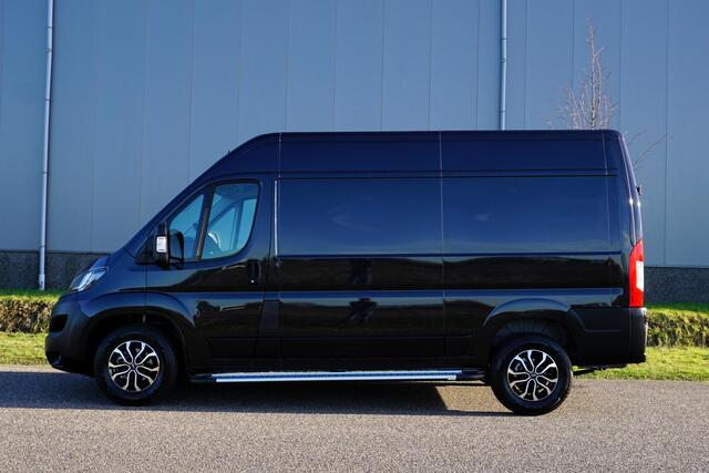 Peugeot BOXER 2.2 BlueHDi 165 L2H2 3.5t in Nieuwstaat |165 pk |Camera |Cruise |Navi |Climate |Geveerde stoel |Carplay |3500 KG |EURO6D |2e airbag