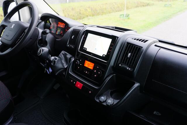 Peugeot BOXER 2.2 BlueHDi 140 L3H2 3.5t in Topstaat |2e airbag |BPM voordeel |Navi |Carplay |Climate |Cruise |Parkeersensoren |3500 KG |140 pk |Mooie camperbasis