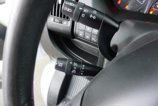 Peugeot BOXER 164pk L3H2 Airco Navigatie Cruise control Trekhaak Euro6 Parkeersensoren