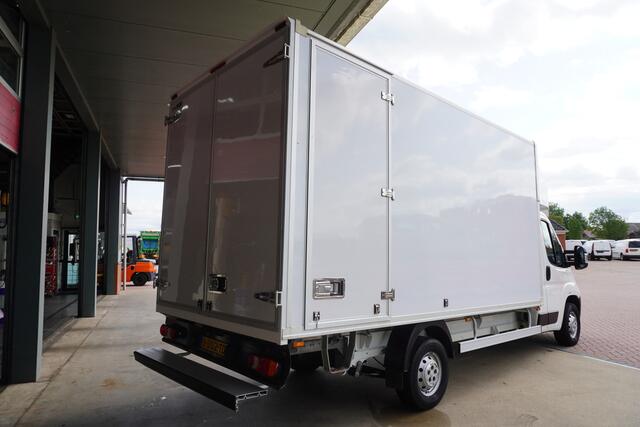 Peugeot BOXER 335 2.0 BlueHDI 131PK L3 Pro Meubelbak Airco | Camera | Navi | achterdeuren