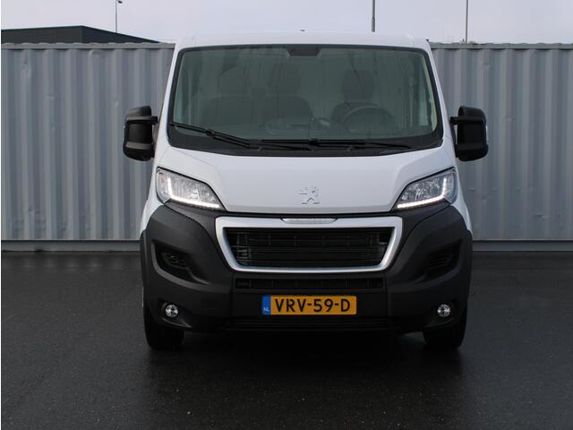 Peugeot BOXER 330 2.2 BlueHDi 120 L1H1 Asphalt TREKHAAK/NAVI/HEAVY DUTY