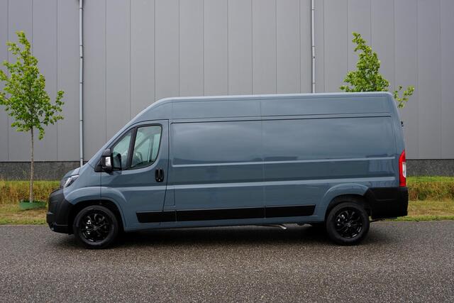 Peugeot BOXER 2.2 BlueHDi 180 L3H2 3.5t in Nieuwstaat |Automaat |Camera |Cruise |Navi |Groot scherm |2e airbag |BPM voordeel! |Climate control |Parkeersensoren |180 pk