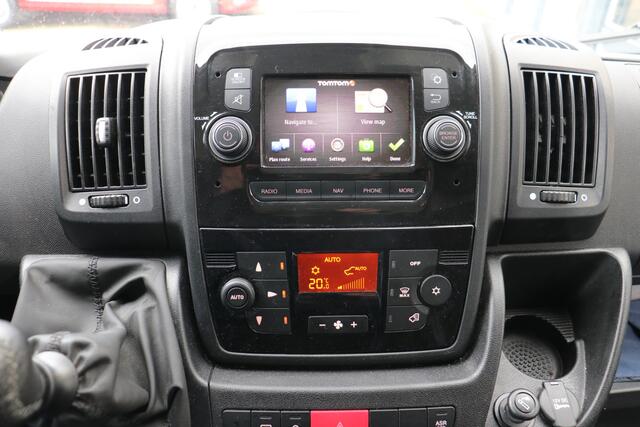 Peugeot BOXER 335 2.2 BlueHDi 140 L2H2 Pro EX.BTW