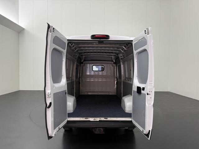 Peugeot BOXER 2.2BlueHDi 165PK L3H2 Zwaar Grip | 2xSchuifdeur | Multimedia | Camer | Airco | Cruise | Trekhaak 3000Kg