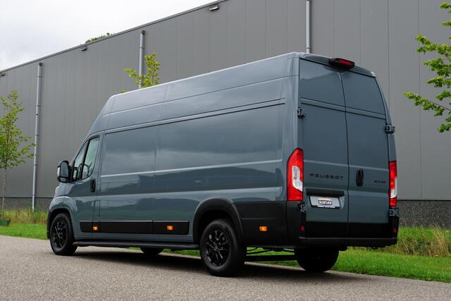 Peugeot BOXER 2.2 BlueHDi 180 L4H3 3.5t Zwaar Automaat |In topstaat |Full-Option |Adaptive Cruise |Groot scherm |Full-LED |Parkeersensoren rondom |2e airbag |BPM voordeel! |Mooie camperbasis