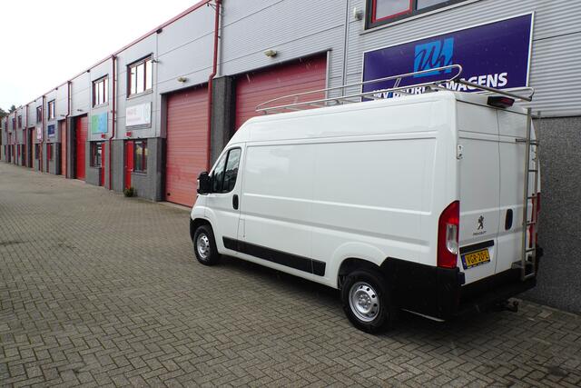 Peugeot BOXER 335 2.2 BlueHDi 140 L2H2 Premium