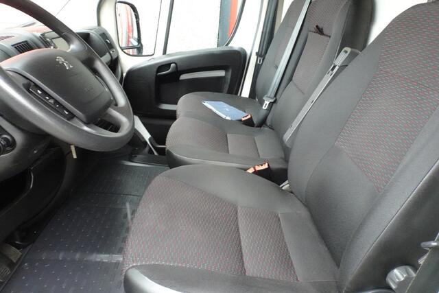 Peugeot BOXER 335 2.2 BlueHDi 140 L2H2 Premium