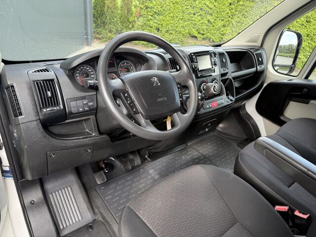 Peugeot BOXER 2.0 BlueHDI 131 PK EURO 6 / PICK UP / 7-PERS DUBBELE CABINE / AIRCO / TREKHAAK / 2500 KG AHG
