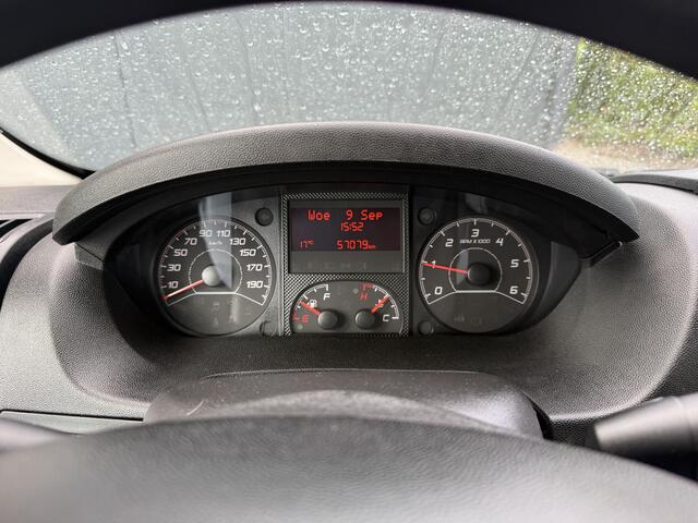 Peugeot BOXER 2.0 BlueHDI 131 PK EURO 6 / PICK UP / 7-PERS DUBBELE CABINE / AIRCO / TREKHAAK / 2500 KG AHG