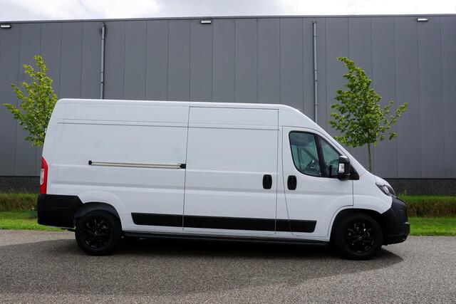 Peugeot BOXER 2.2 BlueHDi 140 L3H2 3.5t in Nieuwstaat |Mooie camperbasis met BPM voordeel |Automaat |Full-LED koplampen |Camera |Cruise |Navi |2e airbag |Leder stuur |Digitaal dashboard