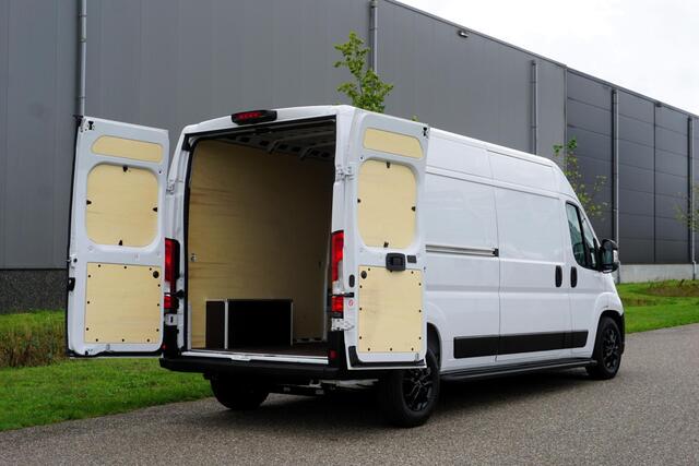 Peugeot BOXER 2.2 BlueHDi 140 L3H2 3.5t in Nieuwstaat |Mooie camperbasis met BPM voordeel |Automaat |Full-LED koplampen |Camera |Cruise |Navi |2e airbag |Leder stuur |Digitaal dashboard