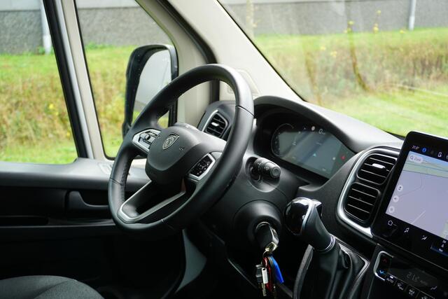 Peugeot BOXER 2.2 BlueHDi 140 L3H2 3.5t in Nieuwstaat |Mooie camperbasis met BPM voordeel |Automaat |Full-LED koplampen |Camera |Cruise |Navi |2e airbag |Leder stuur |Digitaal dashboard