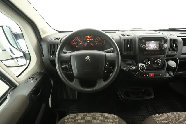 Peugeot BOXER 2.2 BlueHDI 140PK L2H2 | Marge | Airco | Camera | Cruise | 3 Zits | Trekhaak | Parkeersens.
