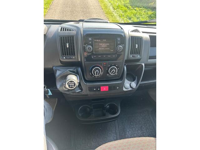 Peugeot BOXER 330 2.0 BlueHDI L2H2 Premium | 3 Zitplaatsen | Cruise | Bluetooth | Airco – foto 6