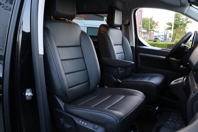 Peugeot EXPERT 2.0 BlueHDi 180PK L3 DC | 360 Camera | Lederen bekleding | CarPlay | Navigatie | Stoelverwarming | Stuurwielverwarming | Massage | Elek. stoel | Lane Assist | Dodehoek detector | Dubbel Cabine