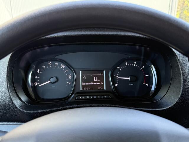 Peugeot EXPERT 1.5 BlueHDI 102 PK / L2H1 / AIRCO / CRUISE / TREKHAAK / NETTE BUS