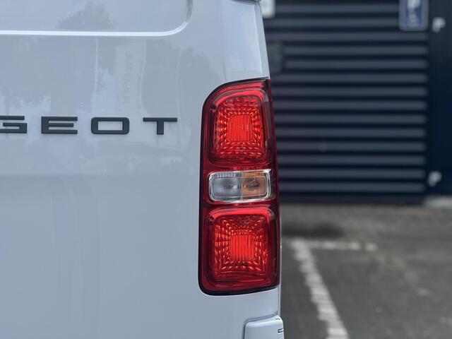 Peugeot EXPERT 2.0 BlueHDi 180 S&S L3 DC | Trekhaak | Parkeercamera/-sensoren | Navigatie | Keyless Entry/Start | Digitale binnenspiegel| Stuurverwarming | BLIS | Climate Controle | Cruise Control |