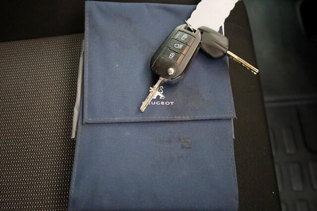Peugeot EXPERT 2.0 BlueHDI Lang D.C. Automaat Airco/Navi/Camera 03-2021