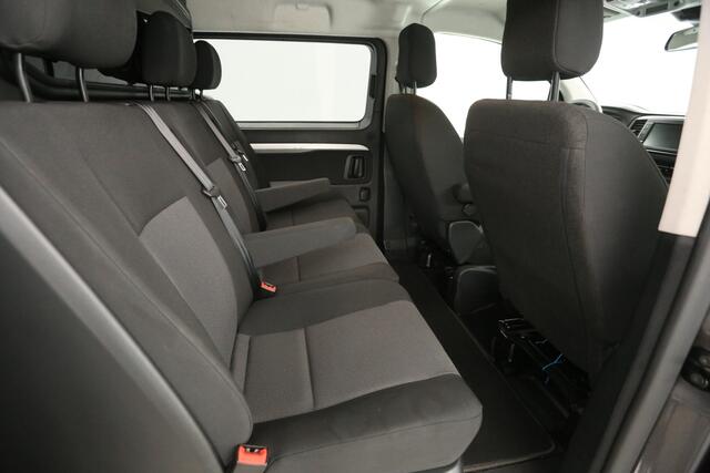 Peugeot EXPERT 231L 2.0 BlueHDI 177PK L3H1 | MARGE! | Dubbele Cabine | 5 Persoons | LED Airco 360Camera Cruise Carplay Trekhaak 2xSchuifdeur Navigatie PDC