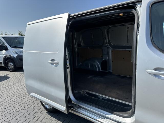 Peugeot EXPERT 2.0 HDI 123 PK / L2H1 / 1e EIG. / 82.553 KM / TREKHAAK / AIRCO / CRUISE / NAVI