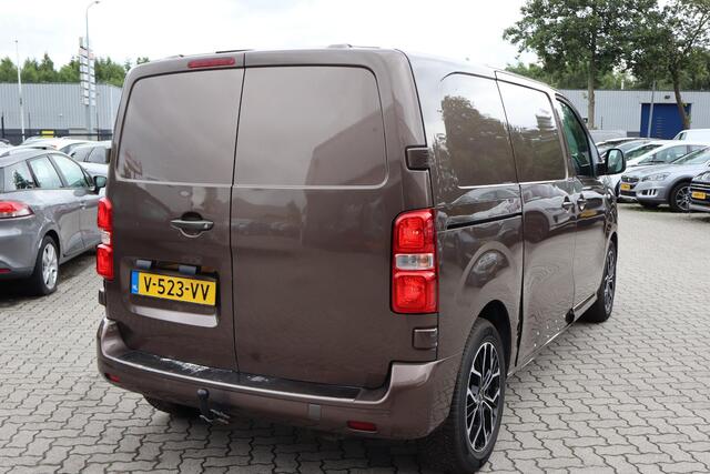 Peugeot EXPERT 231S 2.0 BlueHDI 120 Premium Pack Navigatie, Apple Carplay, Bijrijdersbank, Trekhaak, Airco, Cruise control