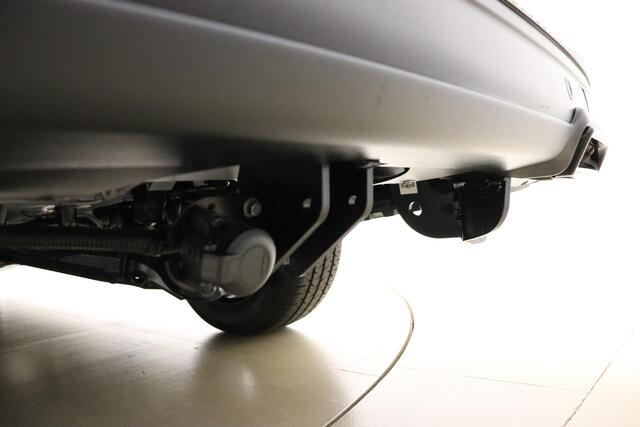Peugeot EXPERT 2.0HDi180pk EAT8 DC Automaat | Dubbele cabine | RE Volve pakket | Airco | Stuurverwarming | Lederenbekl | Betimmering | Apple Carplay | Navigatie | Camera | Licht metalen velgen