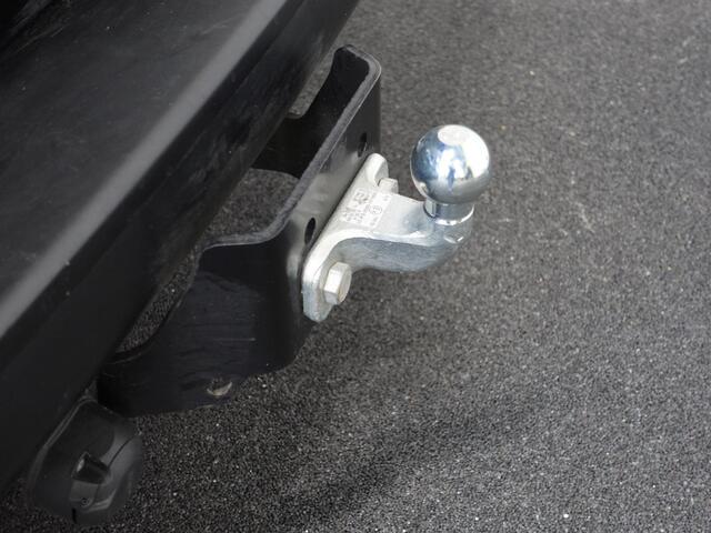 Peugeot EXPERT 180pk Automaat L3H1 Long Premium Dubbele Cabine Trekhaak Navigatie Euro6