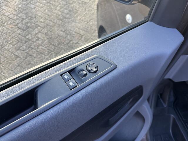 Peugeot EXPERT 1.5 BlueHDI 100 Standard Premium Cruise/PDC/BT