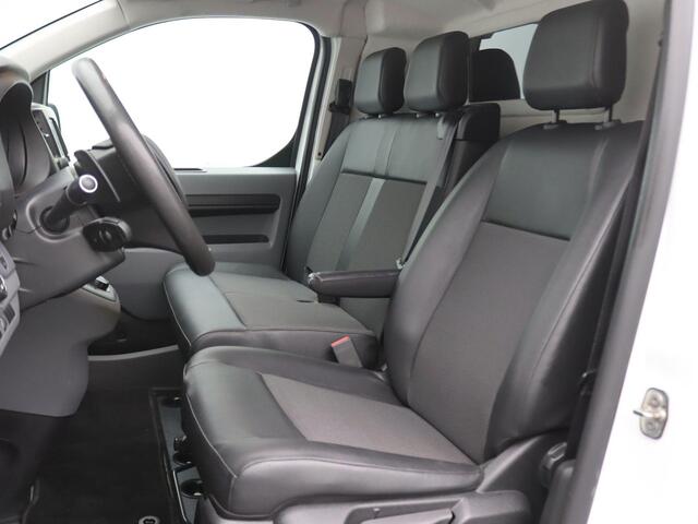 Peugeot EXPERT 2.0 BlueHDI Standard L2 Asphalt 180PK Aut. Achteruitrijcamera, Keyless, Head-Up Display, Zijschuifdeur links en rechts, Navi, Trekhaak, Houten Laadvloer, 17" LM Velgen