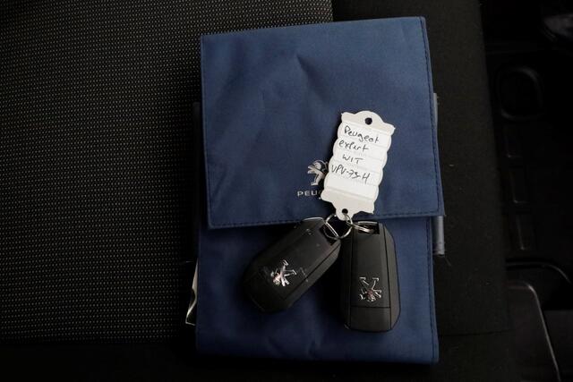 Peugeot EXPERT 1.5 BlueHDI 102pk L3 Premium Airco/Navi/Camera 05-2022