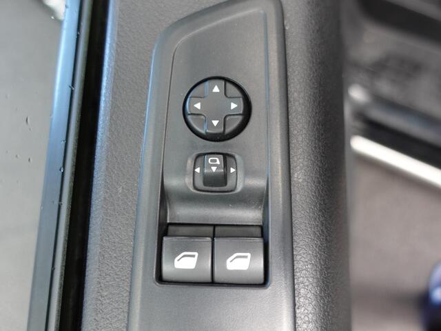 Peugeot EXPERT 2.0 BlueHDI 145PK L3 Airco Bluetooth Cruise Control Trekhaak Sidebars