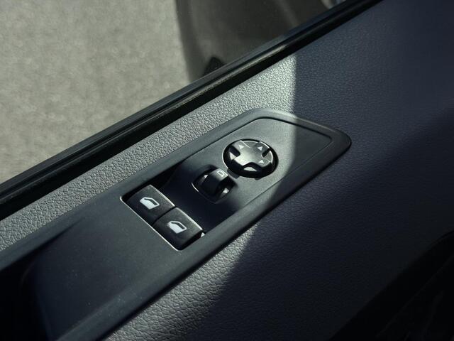 Peugeot EXPERT 231S 2.0 BlueHDI 120 Premium | Trekhaak | PDC |