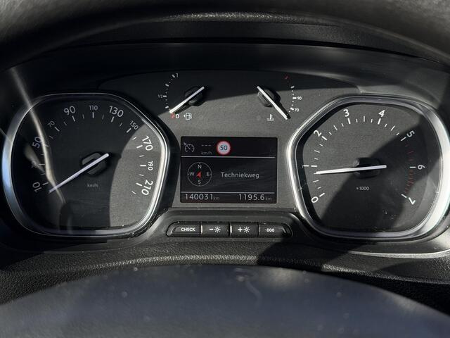 Peugeot EXPERT 231S 2.0 BlueHDI 120 Premium | Trekhaak | PDC |