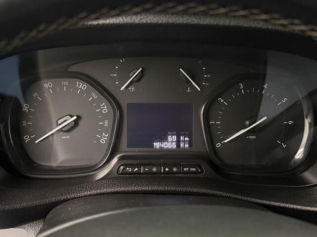 Peugeot EXPERT 2.0 BlueHDI 120PK Imperiaal | Trekhaak | Navigatie | Airco | Cruise | 3-Zits