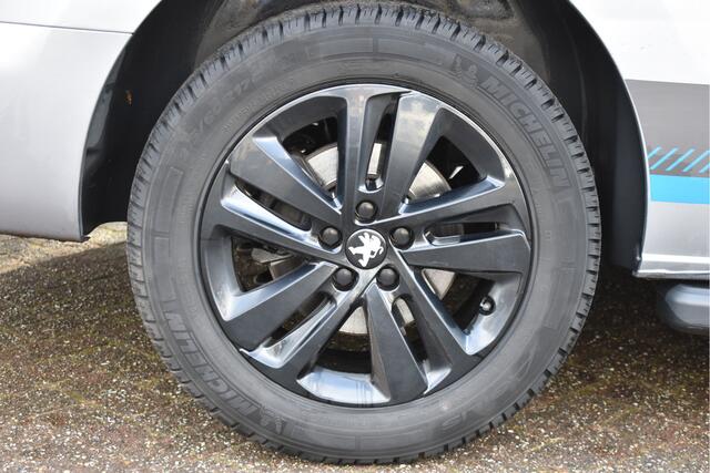 Peugeot EXPERT DC 5-Persoons 2.0 BlueHDI 180 Long Sport | Leder | Camera | Carplay | Trekhaak | Xenon / LED | Cruise Contr | NAP