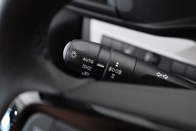 Peugeot EXPERT 2.0 HDi 145pk L3H1 | 2x voorstoel | Dubb Cab. | Stoelverw. | Apple Carplay | Ramen rondom | Achterklep