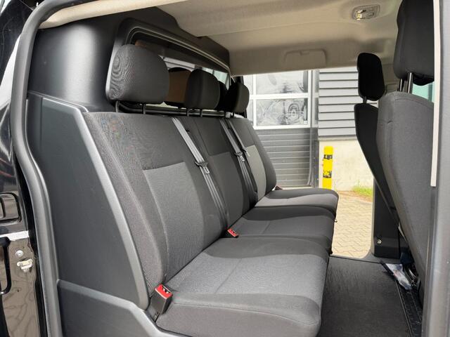 Peugeot EXPERT 2.0 BlueHDI 180PK autom 99dkm, laadlift â¬270pm