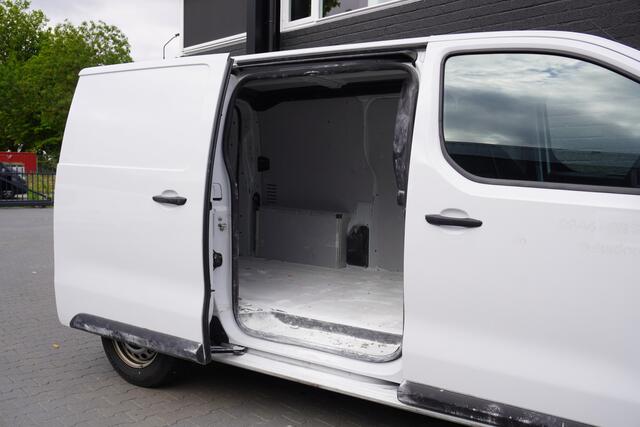 Peugeot EXPERT 1.5 BlueHDi 120PK L2 EURO 6 - Airco - Cruise - PDC - ¤ 21.950,- Excl.