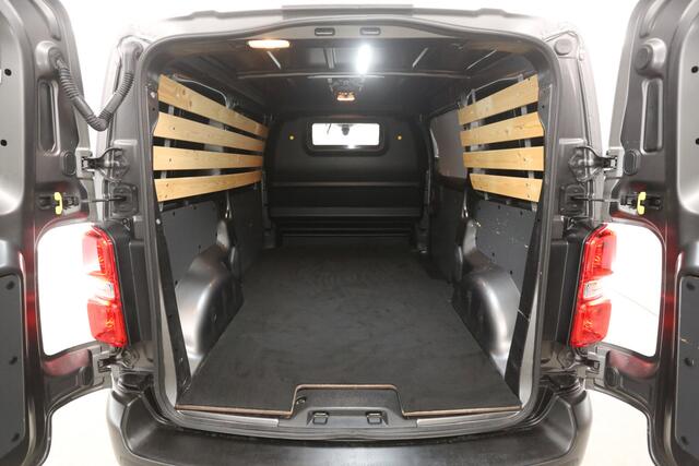 Peugeot EXPERT 2.0 BlueHDI 145PK L2H1 | Automaat | Airco | Cruise | Camera | Carplay | Parkeersens.